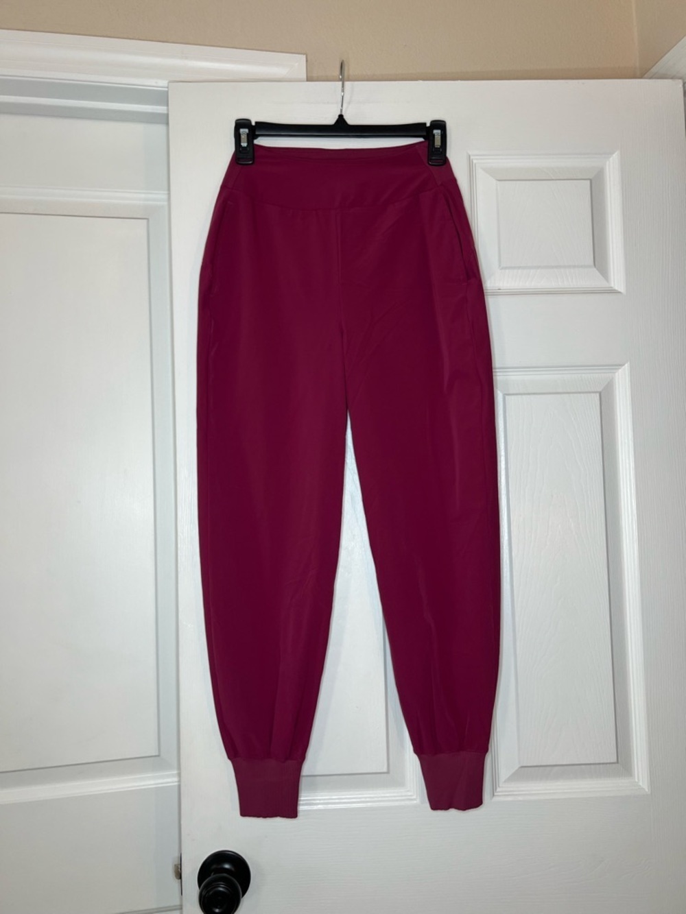 Nike Womens Nylon Blend Lightweight Jogger Pants Elastic Waist Size XS Burgundy